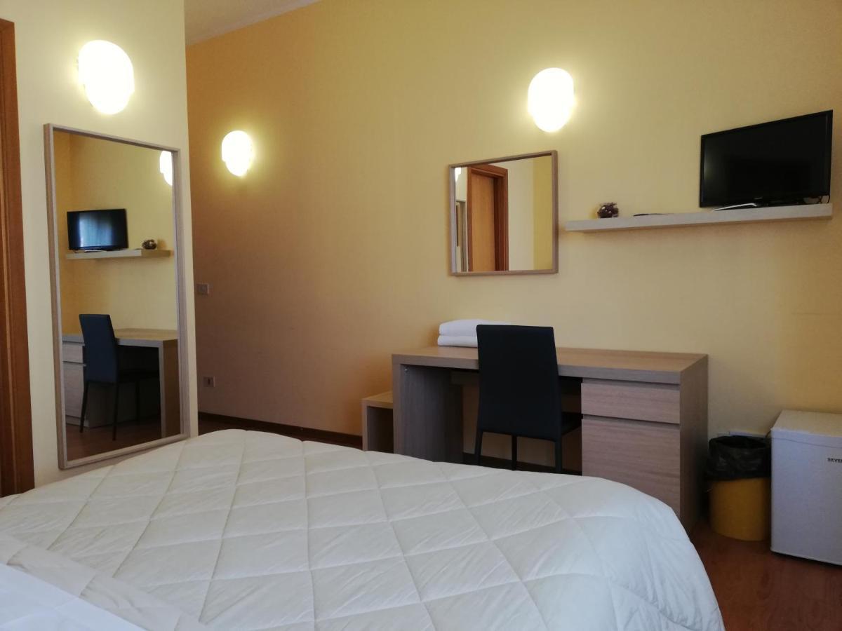 Albergo Roma Lanciano Exteriör bild