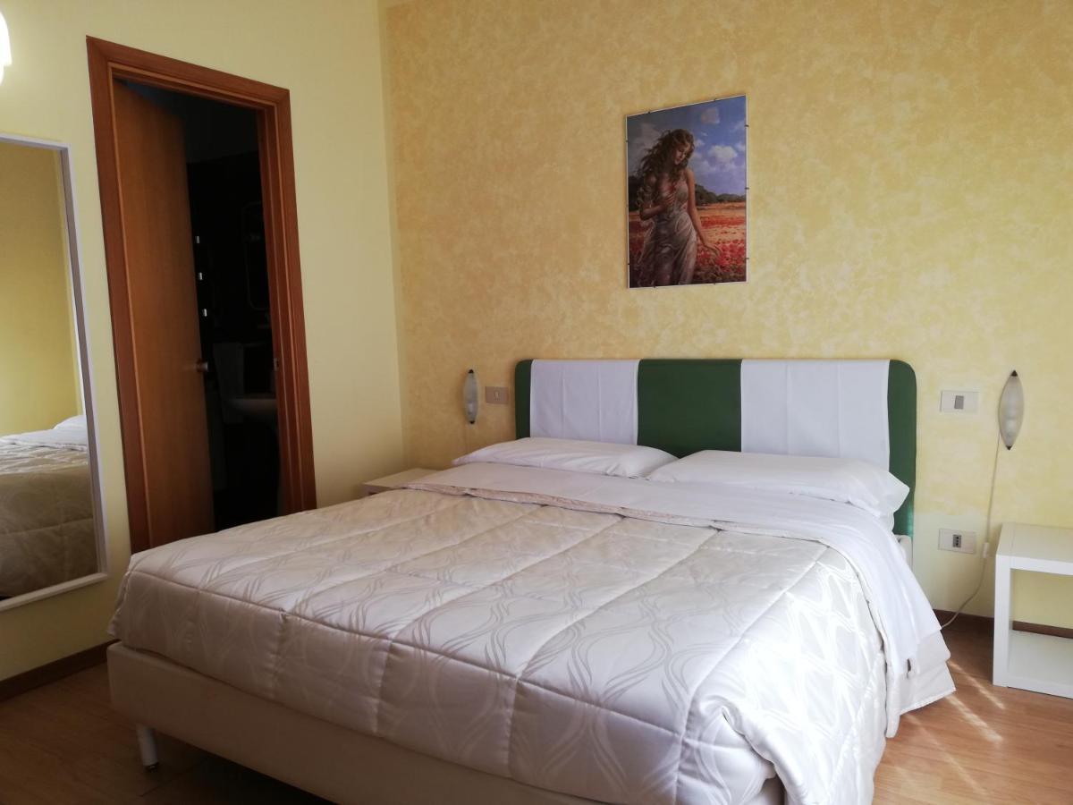 Albergo Roma Lanciano Exteriör bild