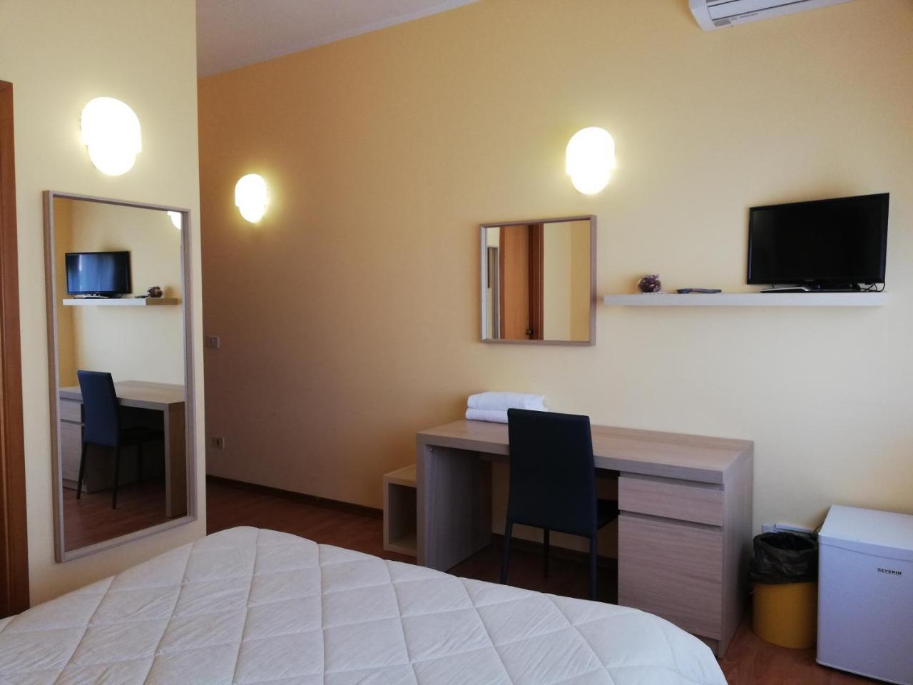 Albergo Roma Lanciano Exteriör bild